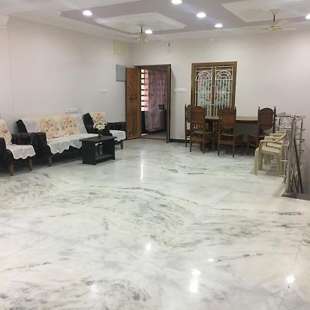 Pleasant Stay Tiruchirappalli Exterior photo